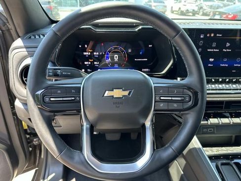 Used 2024 Chevrolet Colorado LT w/ LT Convenience Package III RWD image 28