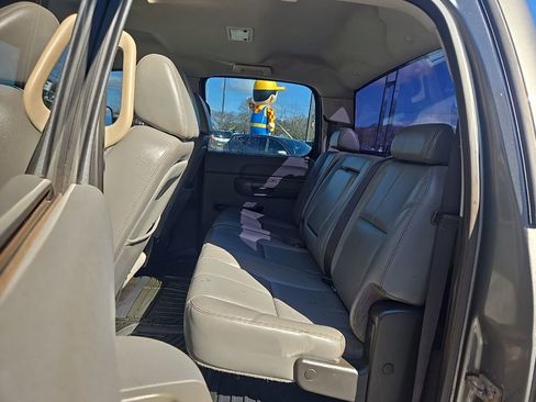 Used 2009 Chevrolet Silverado 3500 W/T image 7