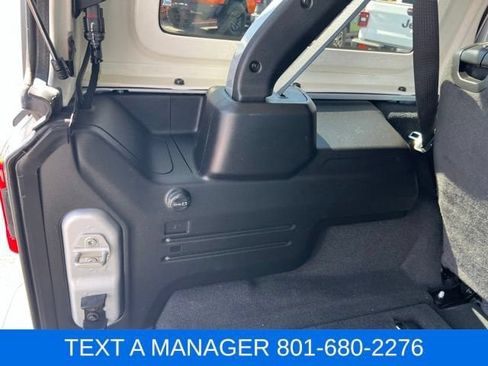 Used 2024 Jeep Wrangler Unlimited Rubicon AWD/4WD image 44