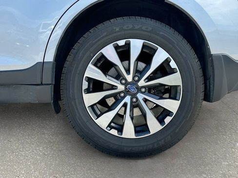 Used 2016 Subaru Outback 2.5i Limited AWD/4WD image 32