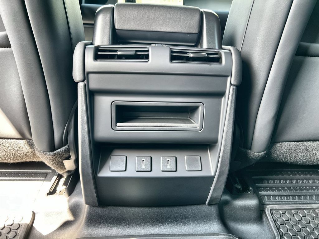 New 2026 Land Rover Defender 110 S AWD/4WD image 16