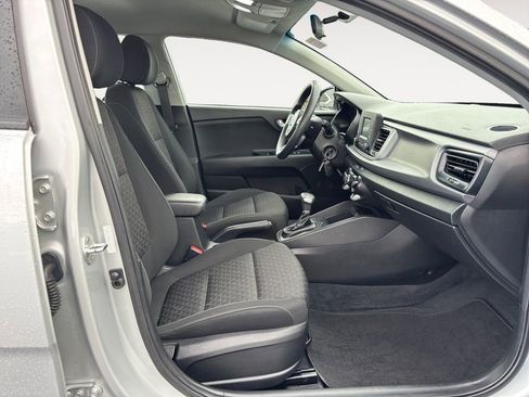 Used 2018 Kia Rio S image 10