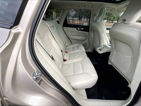 Used 2026 Volvo XC60 T8 Ultra w/ Protection Package Premier image 30