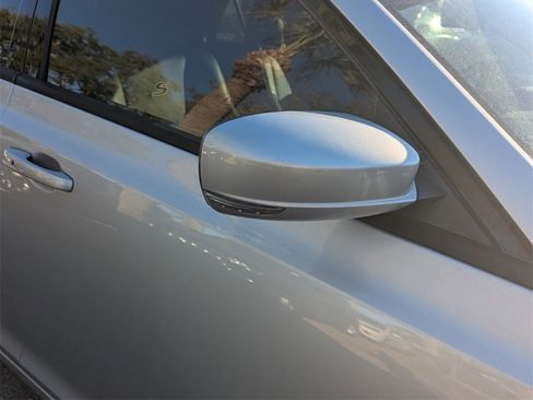 Used 2023 Chrysler 300 S w/ Comfort Group image 19