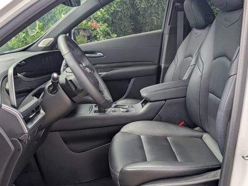 Used 2024 Cadillac XT4 Sport w/ Cold Weather Package AWD/4WD image 12