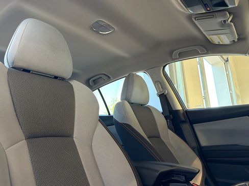 Used 2019 Subaru Crosstrek 2.0i Premium AWD/4WD image 17