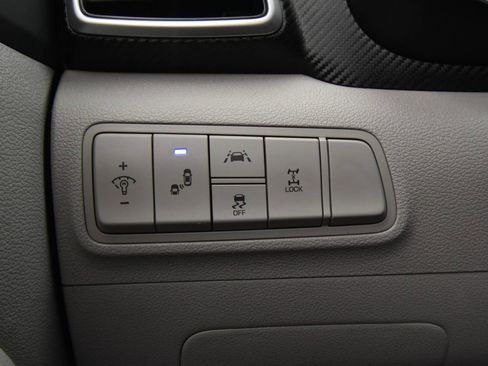 Used 2020 Hyundai Tucson Value w/ Cargo Package image 27