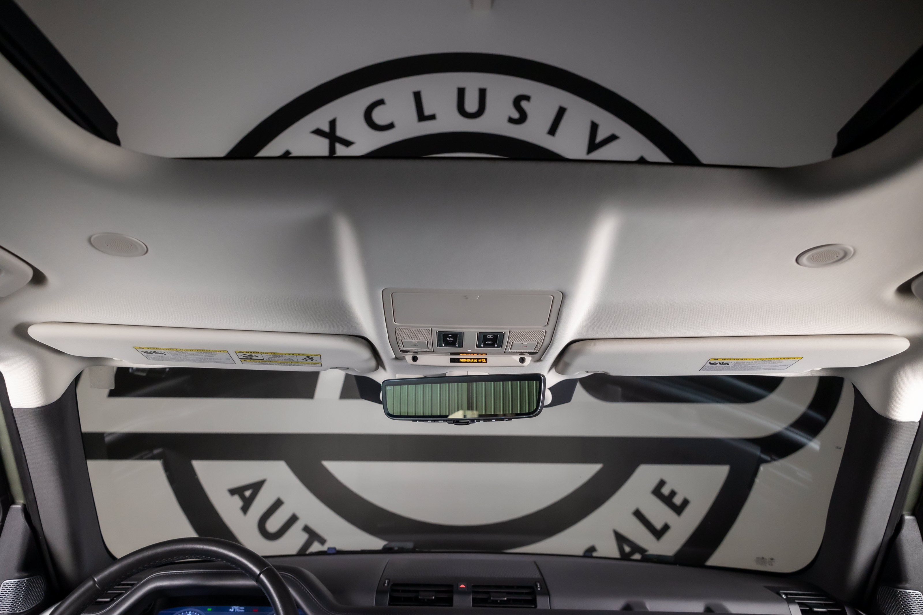 Used 2020 Land Rover Defender 110 HSE AWD/4WD image 10