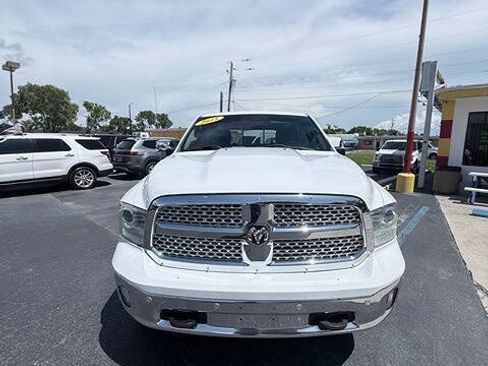 Used 2015 RAM 1500 Laramie w/ Convenience Group AWD/4WD image 9