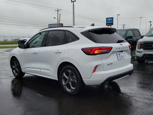 Used 2023 Ford Escape ST-Line w/ Tech Pack #1 FWD image 6
