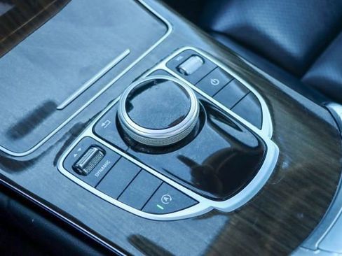 Used 2018 Mercedes-Benz C 300 C 300 image 46