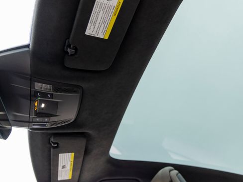 Certified 2021 Porsche Taycan Turbo S image 28