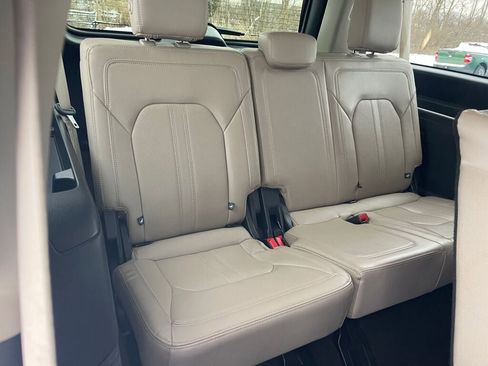 Used 2024 Ford Expedition Max Limited image 25