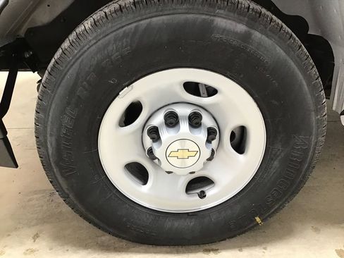 New 2025 Chevrolet Express 2500 w/ Driver Convenience Package image 25