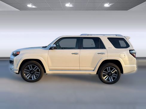 Used 2016 Toyota 4Runner Limited image 2