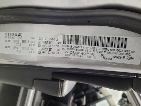 Used 2017 Jeep Cherokee Sport image 33