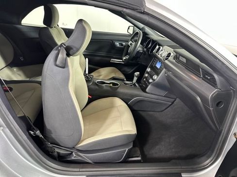 Used 2020 Ford Mustang Convertible w/ 2.3L High Performance Package image 28