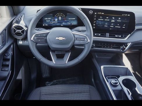 New 2026 Chevrolet Equinox LT image 5