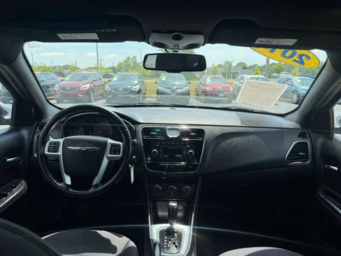 Used 2014 Chrysler 200 Touring w/ 200 S Group FWD image 17