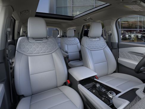 New 2026 Ford Explorer Platinum AWD/4WD image 11