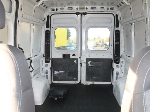 Used 2019 RAM ProMaster 2500 FWD image 19