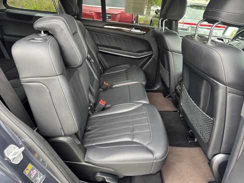 Used 2014 Mercedes-Benz GL 450 4MATIC image 15