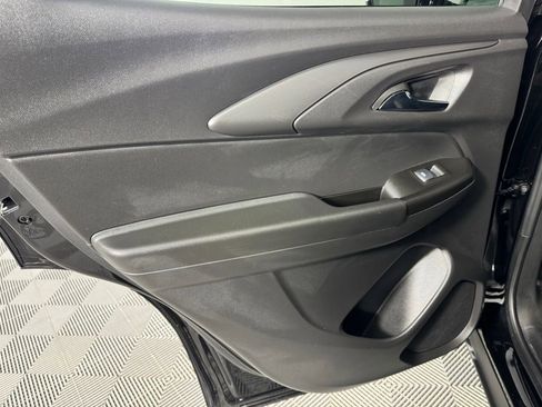 Used 2024 Chevrolet TrailBlazer ACTIV w/ Driver Confidence Package image 21