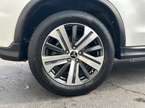 Used 2020 Mitsubishi Outlander Sport ES image 18