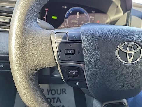 Used 2026 Toyota Camry LE w/ Convenience Package image 24