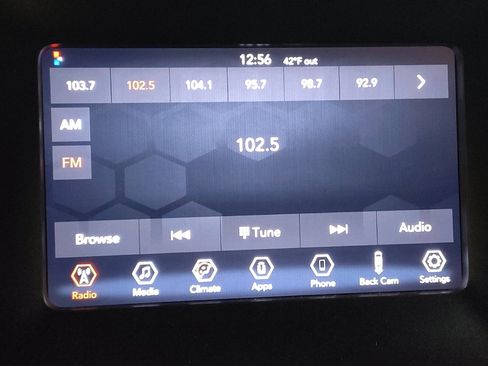 Used 2020 Jeep Cherokee Latitude image 25