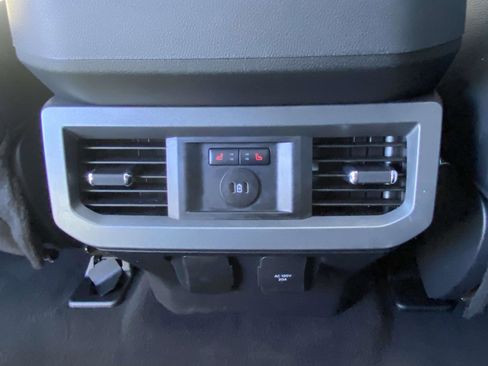 Used 2024 Ford F250 Lariat w/ Lariat Ultimate Package image 11