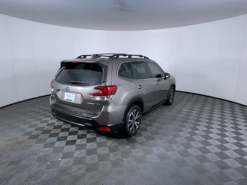 Used 2022 Subaru Forester Limited w/ Popular Package #2 image 8