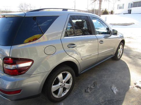 Used 2011 Mercedes-Benz ML 350 ML350 4MATIC image 4