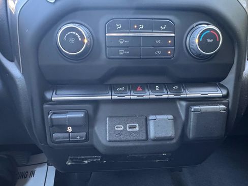 Used 2022 Chevrolet Silverado 2500 Custom w/ Custom Value Package AWD/4WD image 41