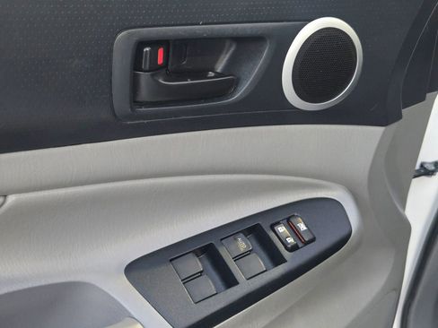 Used 2015 Toyota Tacoma 4x4 Double Cab image 31