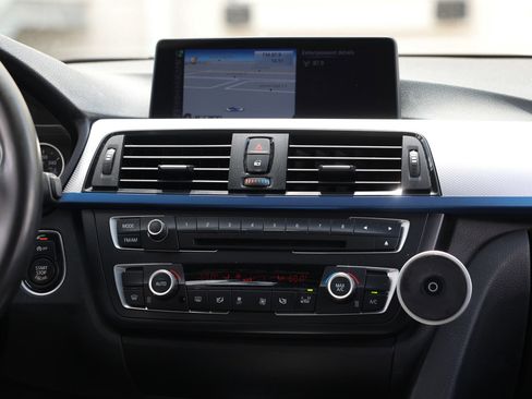 Used 2014 BMW 335i Sedan RWD image 39