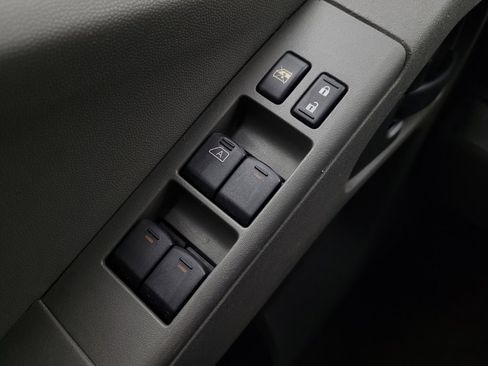 Used 2015 Nissan Frontier Desert Runner image 27