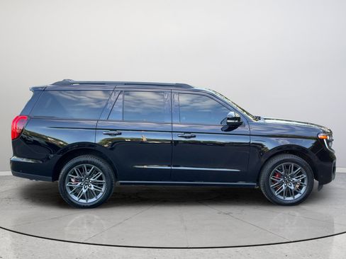 Used 2025 Ford Expedition Platinum w/ Stealth Performance Package AWD/4WD image 6