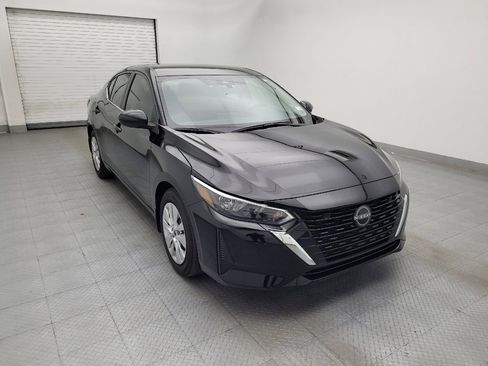 Used 2025 Nissan Sentra S FWD image 13