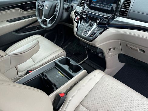 Used 2022 Honda Odyssey Elite image 17