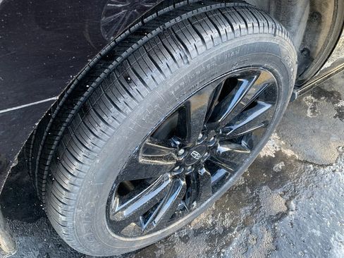 Certified 2024 Lincoln Navigator Reserve w/ Monochromatic Package image 5