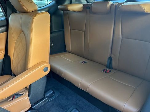 New 2026 Toyota Highlander Platinum AWD/4WD image 12