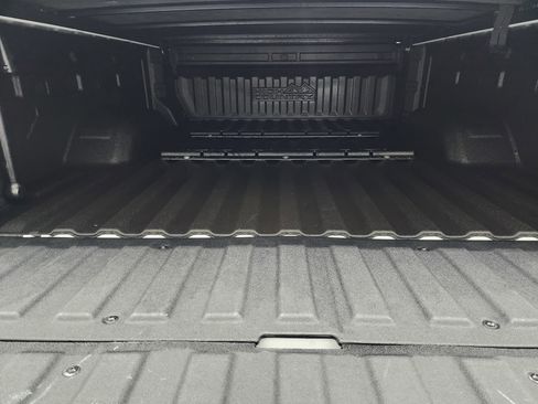 Used 2022 Chevrolet Silverado 2500 High Country w/ Safety Package II image 5