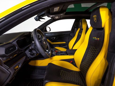 Used 2021 Lamborghini Urus AWD/4WD image 18