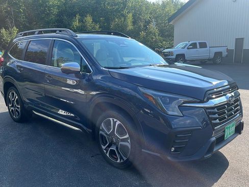 Used 2023 Subaru Ascent Limited w/ Technology Package AWD/4WD image 7