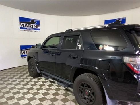 Used 2019 Toyota 4Runner SR5 w/ Phone Cable & Charge Package image 8