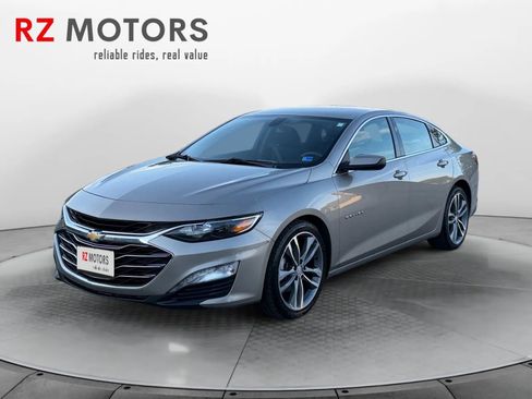 Used 2022 Chevrolet Malibu LT FWD image 1