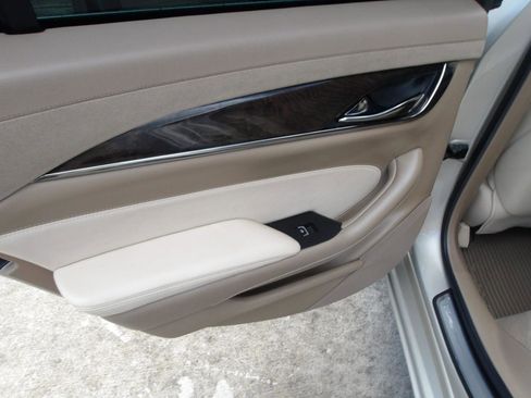 Used 2014 Cadillac CTS Luxury RWD image 16