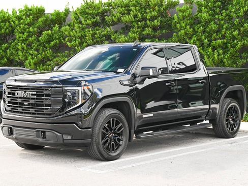 Used 2022 GMC Sierra 1500 Elevation w/ Elevation Premium Package image 1
