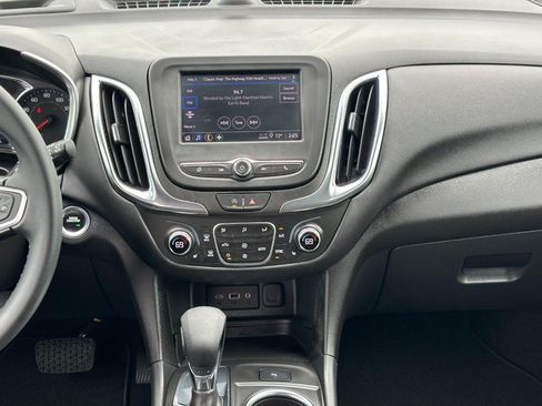 Certified 2024 Chevrolet Equinox LT FWD image 14